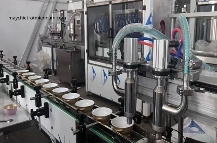 Máy chiết rót tự động