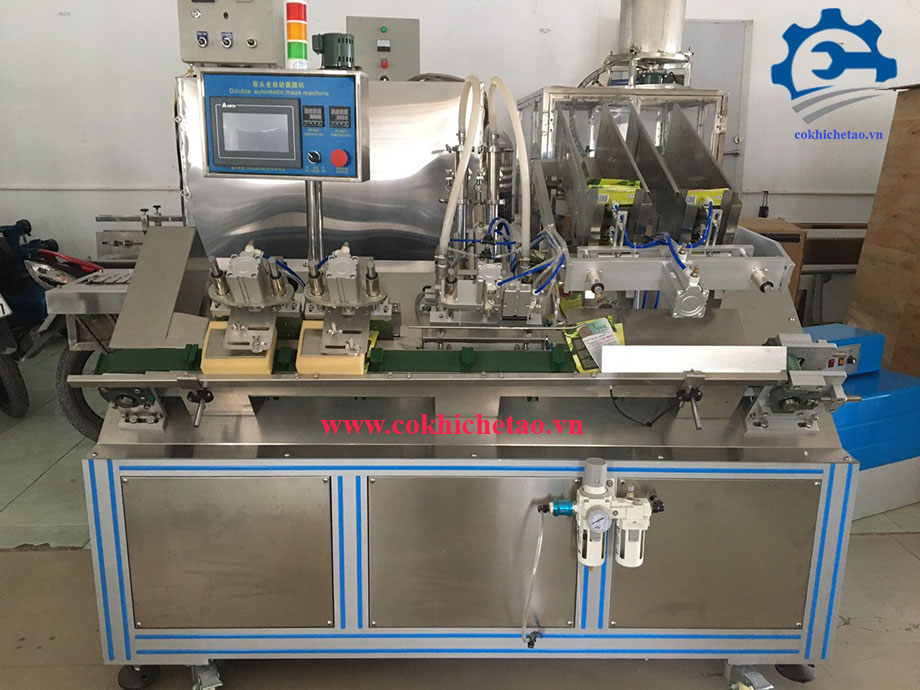 Máy chiết rót mặt nạ