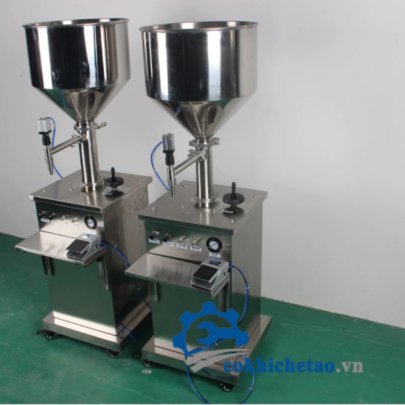 Máy chiết rót dịch lỏng đóng túi bán tự động